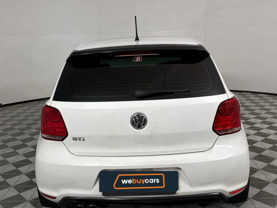Preloaded Image 16