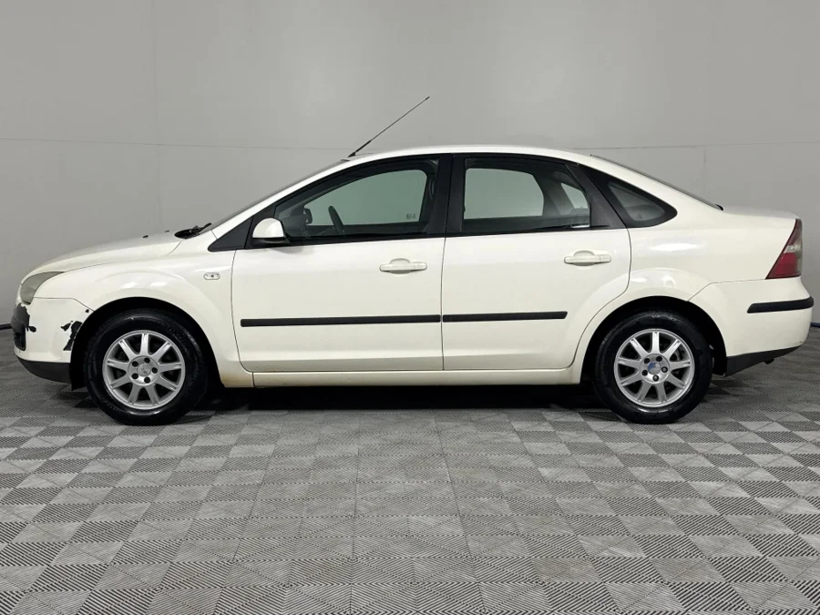 Used 2005 Ford Focus 1.6 Trend 4-door - WeBuyCars Vereeniging Used 2005 Ford Focus 1.6 Trend 4-door - WeBuyCars Vereeniging