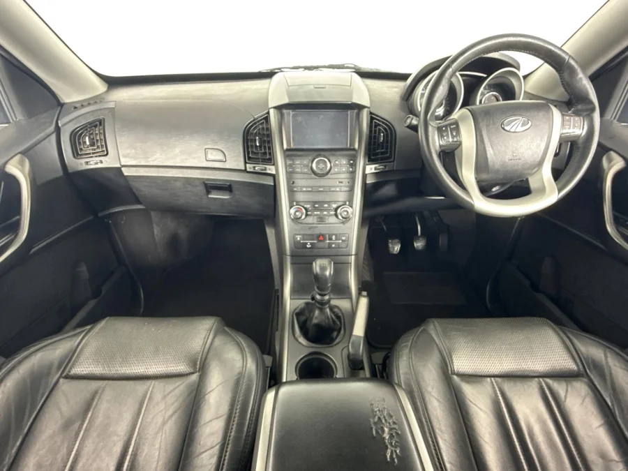 Used 2017 Mahindra XUV500 2.2CRDe W8 - WeBuyCars Lansdowne Used 2017 Mahindra XUV500 2.2CRDe W8 - WeBuyCars Lansdowne