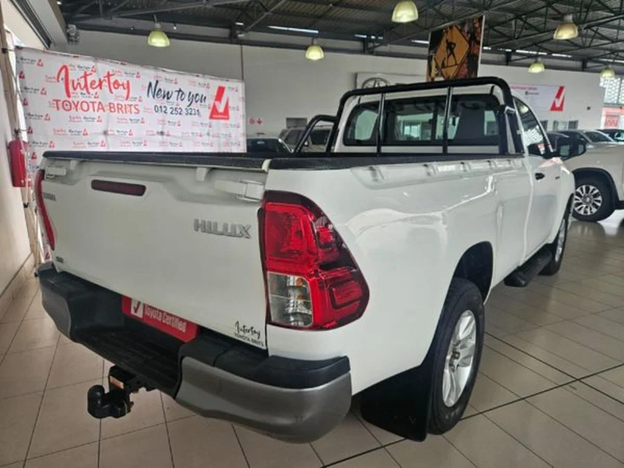 Used 2017 Toyota Hilux 2.4GD-6 4x4 SRX - Private Seller Used 2017 Toyota Hilux 2.4GD-6 4x4 SRX - Private Seller