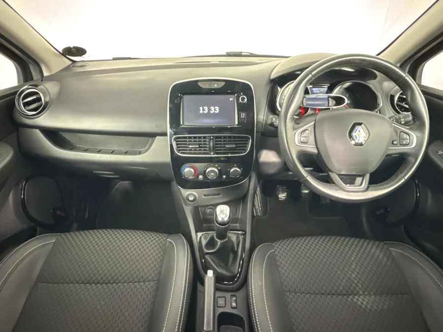 Used 2018 Renault Clio 66kW turbo Dynamique - WeBuyCars George Used 2018 Renault Clio 66kW turbo Dynamique - WeBuyCars George