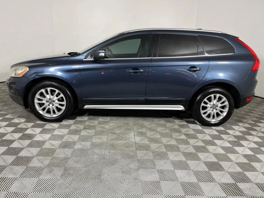 Used 2009 Volvo XC60 3.0T - WeBuyCars The Dome