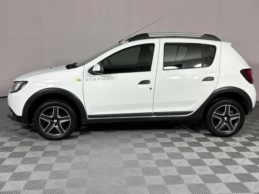 Used 2015 Renault Sandero Stepway 66kW turbo - WeBuyCars Brackenfell Cape Town Used 2015 Renault Sandero Stepway 66kW turbo - WeBuyCars Brackenfell Cape Town