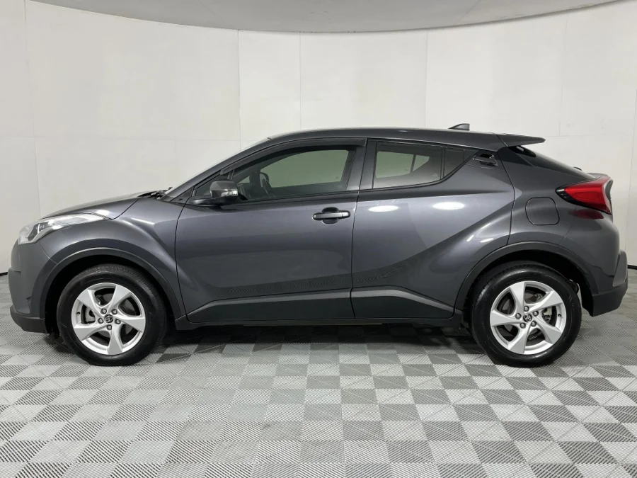 Used 2017 Toyota C-HR 1.2T Plus manual - WeBuyCars Gqeberha Used 2017 Toyota C-HR 1.2T Plus manual - WeBuyCars Gqeberha