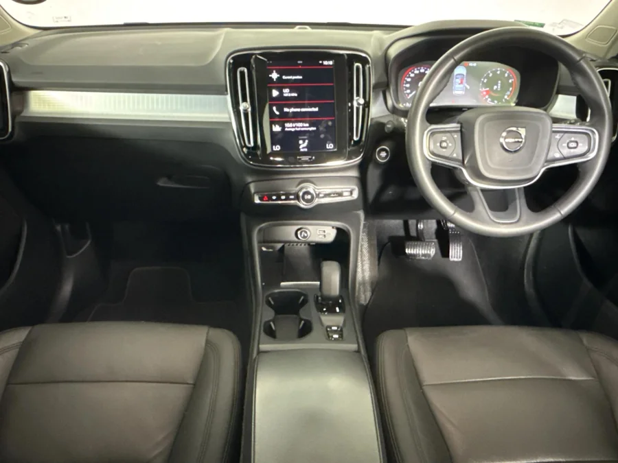 Used 2022 Volvo XC40 T4 Momentum - WeBuyCars JHB South Used 2022 Volvo XC40 T4 Momentum - WeBuyCars JHB South