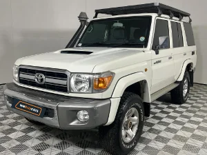 Used 2014 Toyota Land Cruiser 76 4.5D-4D V8 station wagon LX Used 2014 Toyota Land Cruiser 76 4.5D-4D V8 station wagon LX