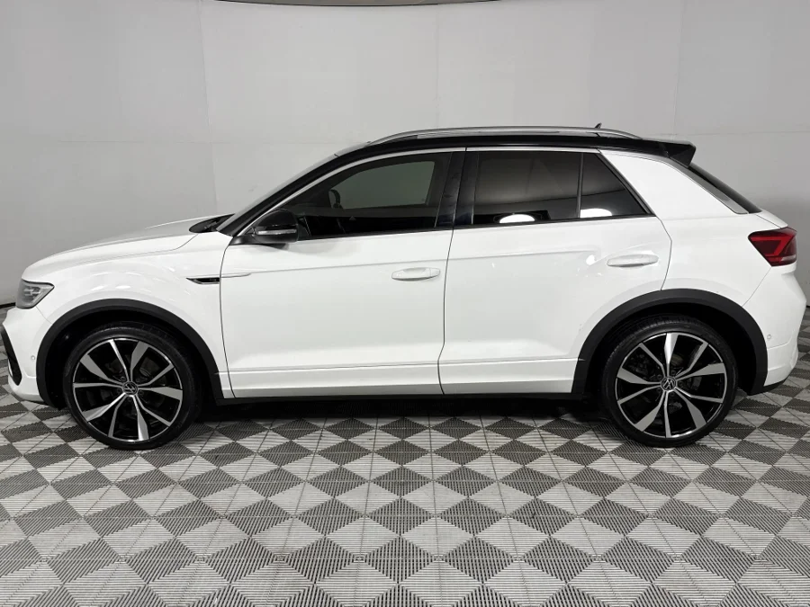 Used 2022 Volkswagen T-Roc 2.0TSI 4Motion R-Line - WeBuyCars Lansdowne Used 2022 Volkswagen T-Roc 2.0TSI 4Motion R-Line - WeBuyCars Lansdowne