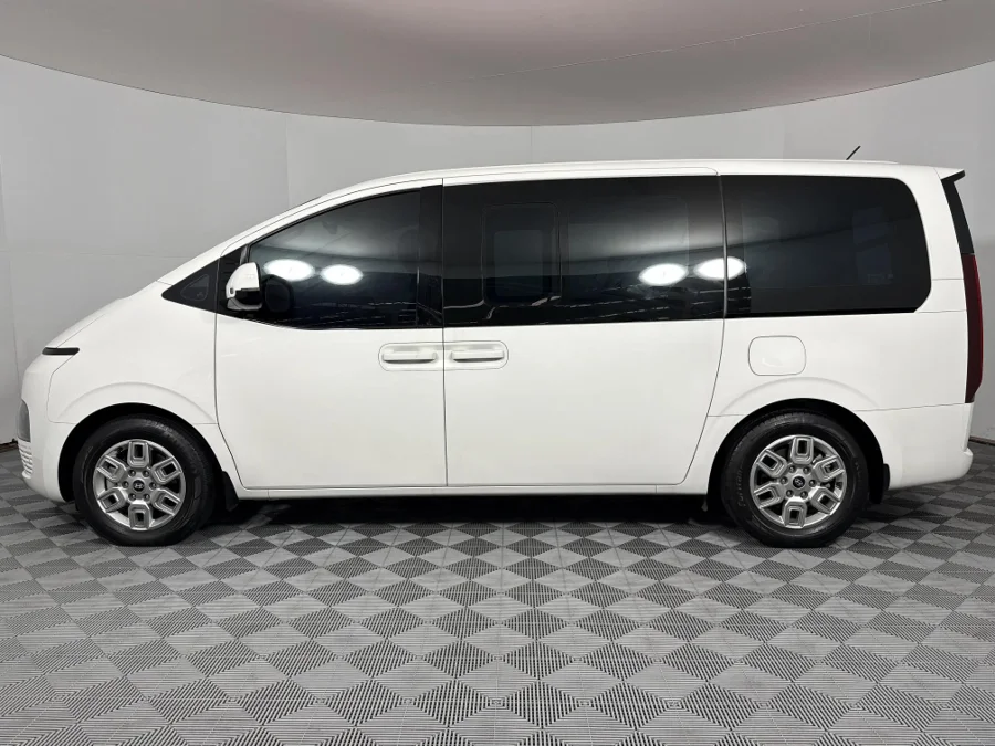 Used 2024 Hyundai Staria 2.2D Executive 9-seater - WeBuyCars Lansdowne Used 2024 Hyundai Staria 2.2D Executive 9-seater - WeBuyCars Lansdowne