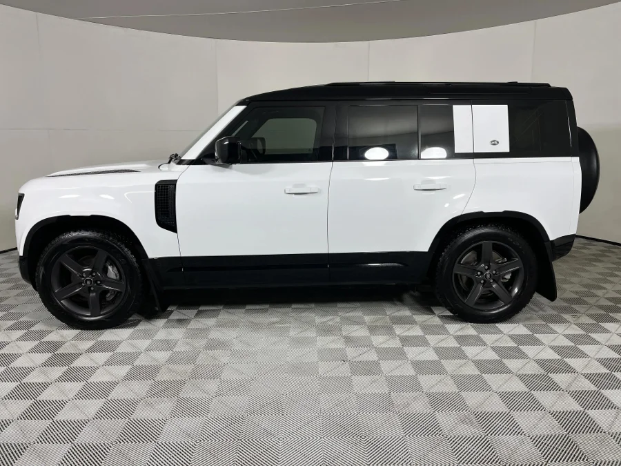 Used 2024 Land Rover Defender 110 D300 X-Dynamic SE - WeBuyCars Midstream