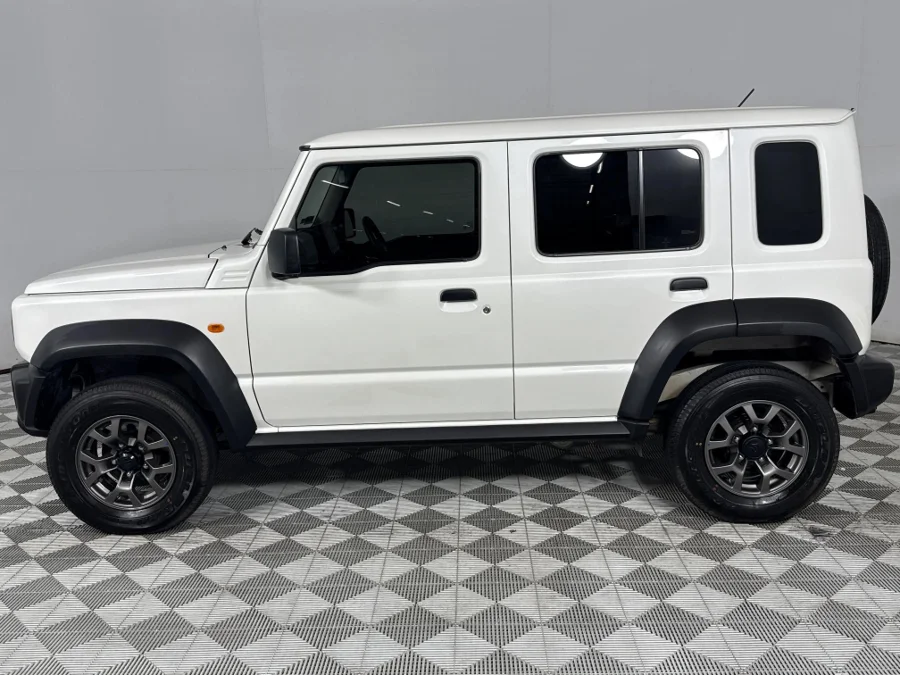 Used 2024 Suzuki Jimny 1.5 GL AllGrip 5-door manual - WeBuyCars Richmond