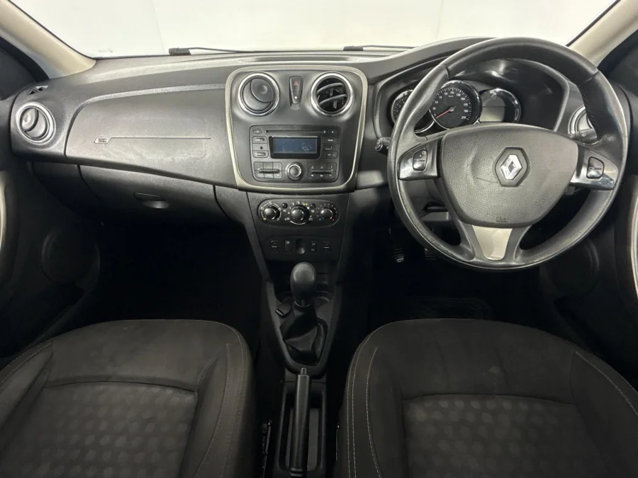 Used 2014 Renault Sandero 66kW turbo Dynamique - WeBuyCars Vereeniging Used 2014 Renault Sandero 66kW turbo Dynamique - WeBuyCars Vereeniging