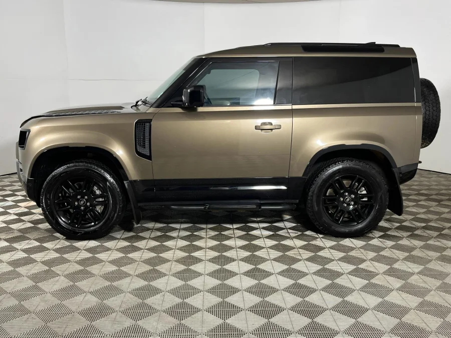 Used 2021 Land Rover Defender 90 D300 X-Dynamic HSE - WeBuyCars Silverlakes