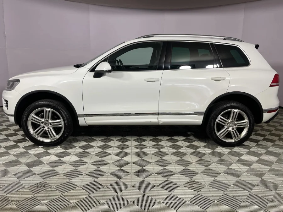 Used 2017 Volkswagen Touareg V6 TDI Luxury - WeBuyCars Montana
