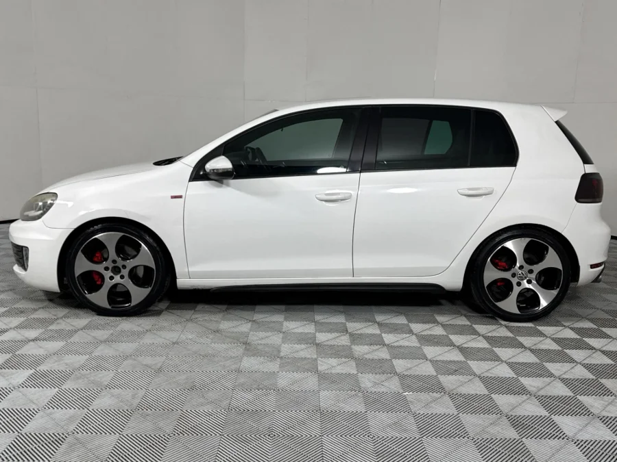 Used 2011 Volkswagen Golf GTI - WeBuyCars Pietermaritzburg