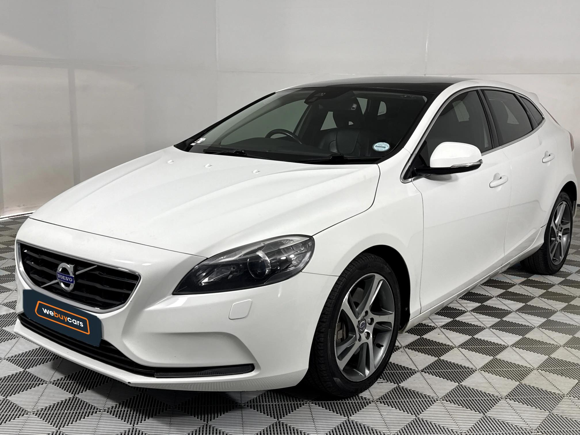 Used 2015 Volvo V40 D3 Excel