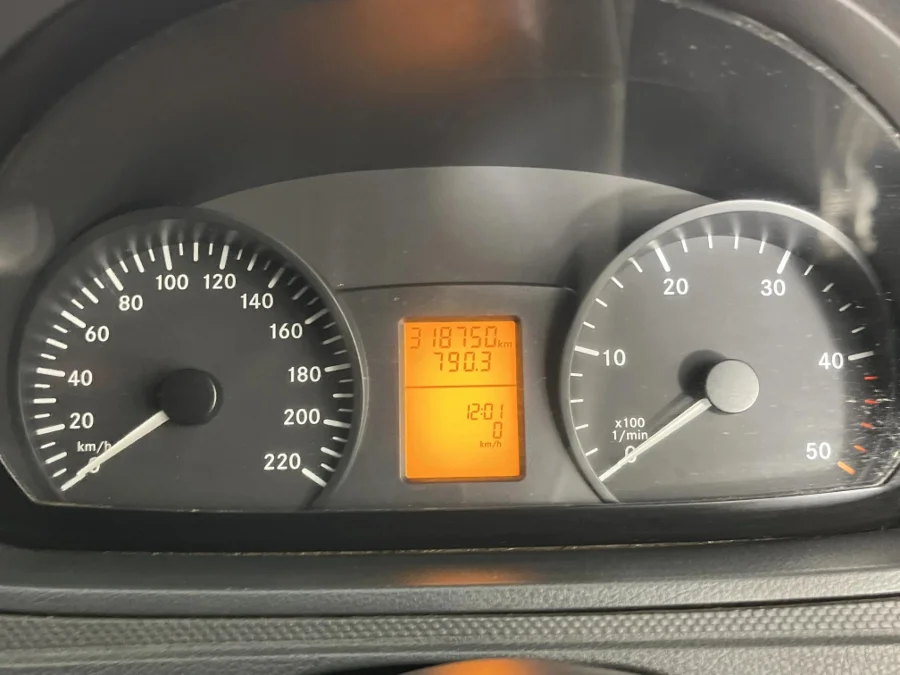 Used 2011 Mercedes-Benz Vito 116 CDI panel van - WeBuyCars The Dome Used 2011 Mercedes-Benz Vito 116 CDI panel van - WeBuyCars The Dome