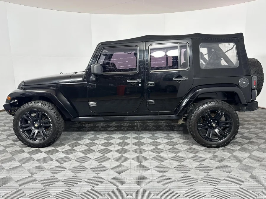 Used 2014 Jeep Wrangler Unlimited Sahara 3.6L 75th Anniversary Edition - WeBuyCars Richmond