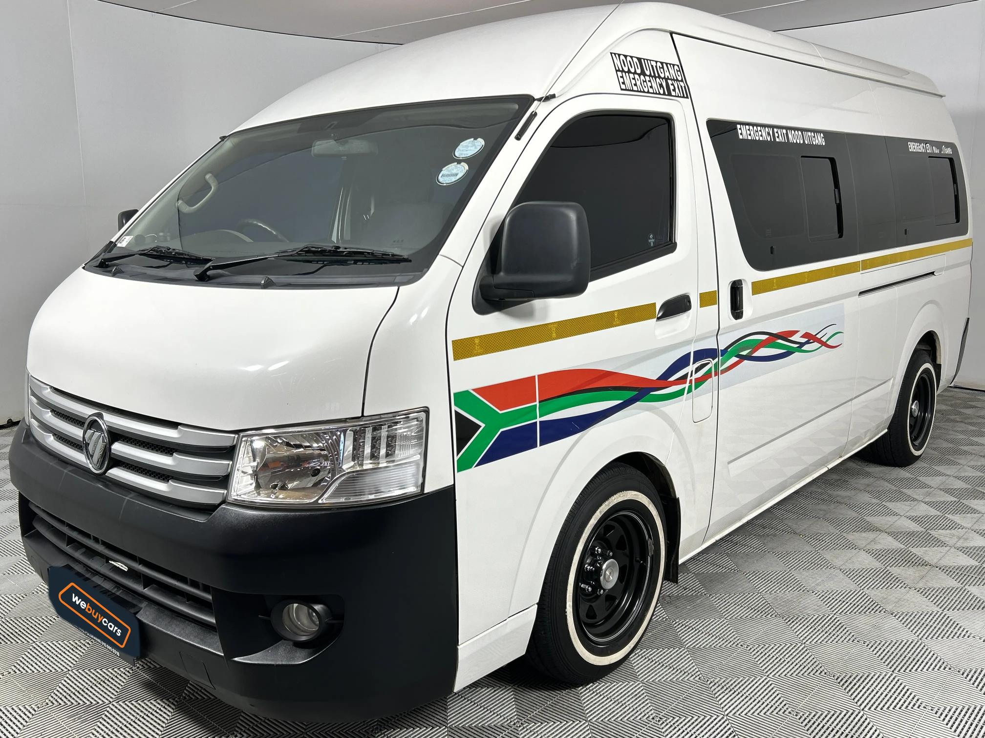 Used 2025 Foton Asambe 2.4i taxi 16-seater