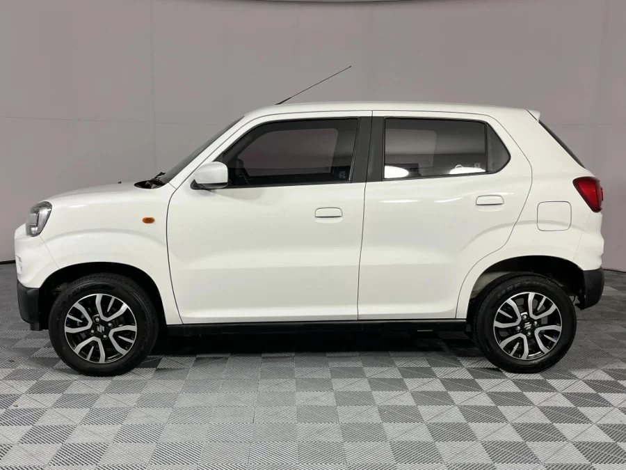 Used 2023 Suzuki S-Presso 1.0 GL+ - WeBuyCars Lansdowne Used 2023 Suzuki S-Presso 1.0 GL+ - WeBuyCars Lansdowne