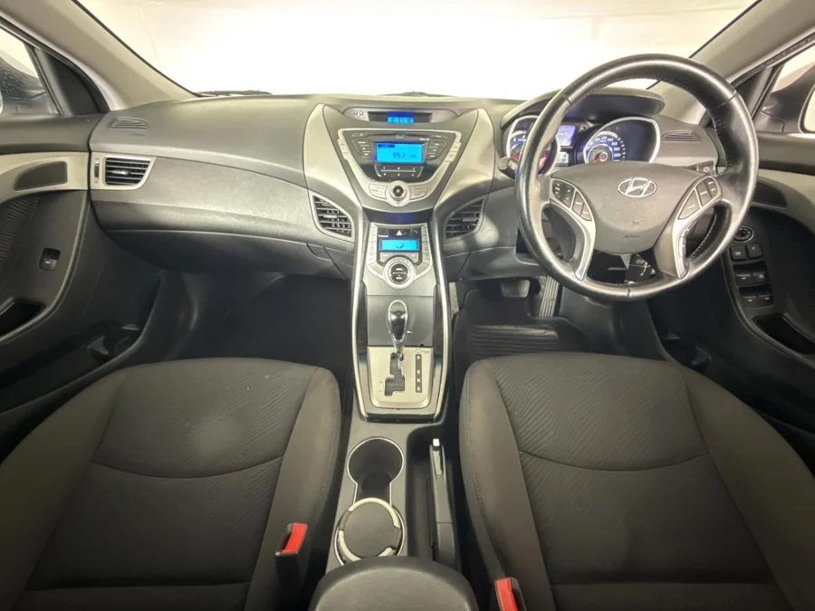 Used 2013 Hyundai Elantra 1.8 Executive auto - WeBuyCars Riverhorse