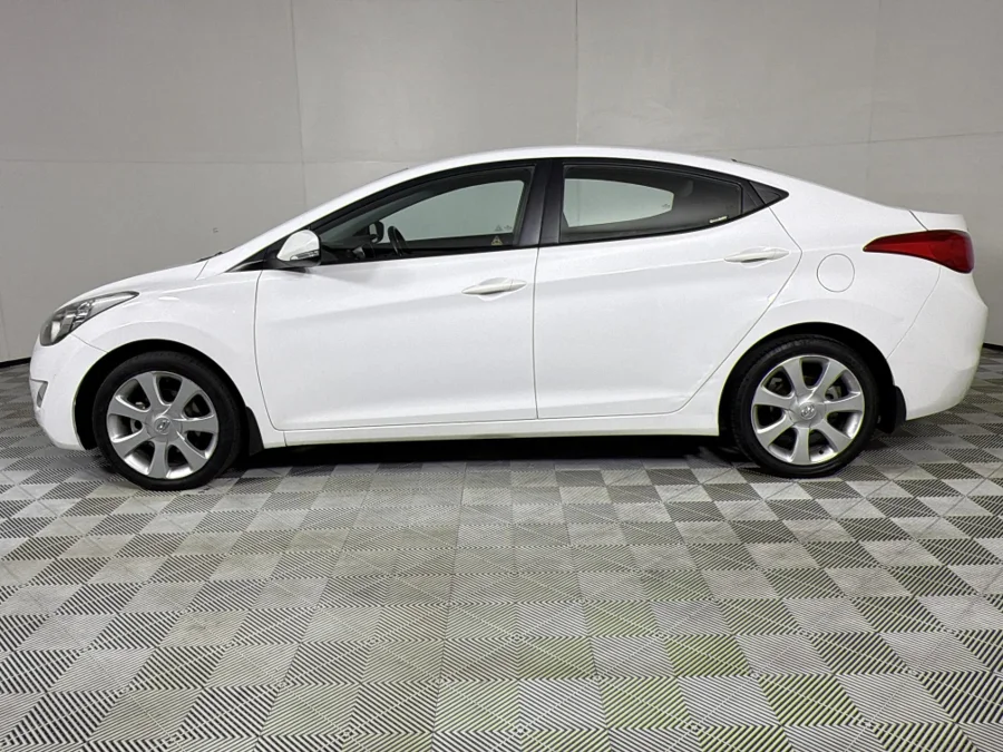 Used 2013 Hyundai Elantra 1.8 Executive auto - WeBuyCars Riverhorse