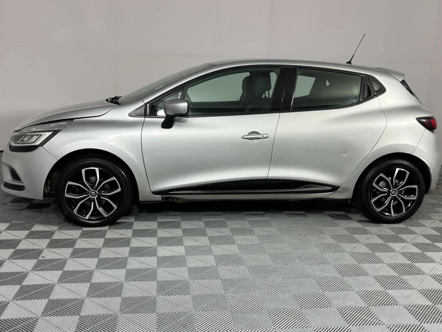 Used 2018 Renault Clio 66kW turbo Dynamique - WeBuyCars Brackenfell Cape Town Used 2018 Renault Clio 66kW turbo Dynamique - WeBuyCars Brackenfell Cape Town