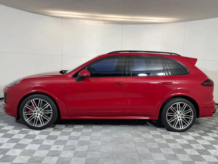 Used 2015 Porsche Cayenne GTS - WeBuyCars Midstream