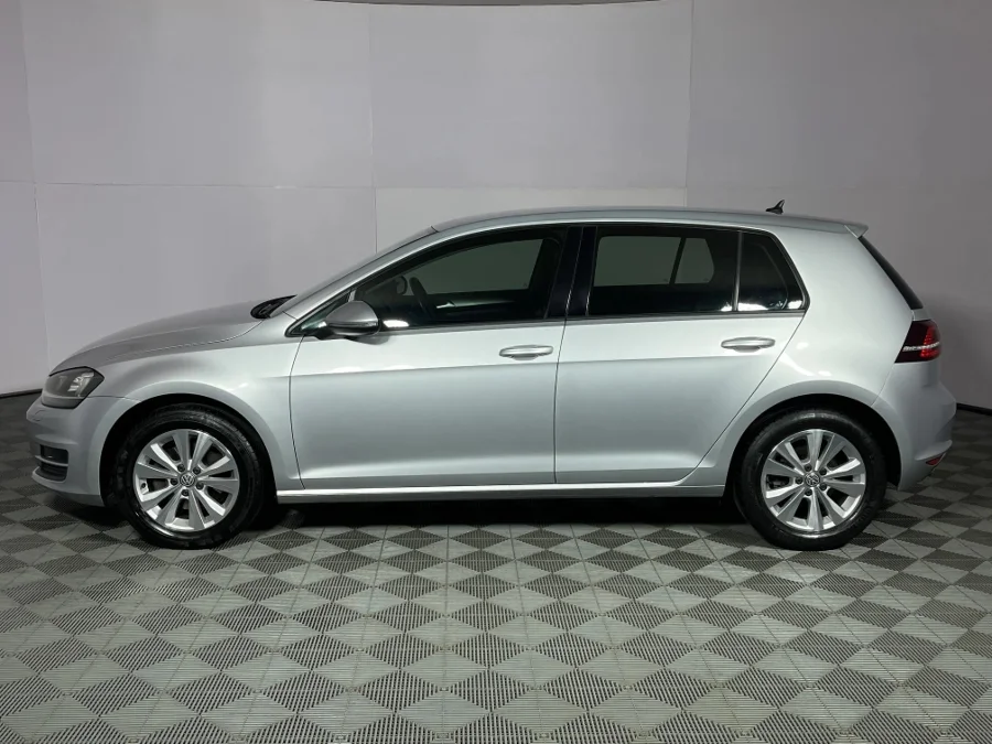 Used 2017 Volkswagen Golf 1.4TSI Comfortline auto - WeBuyCars Rustenburg Used 2017 Volkswagen Golf 1.4TSI Comfortline auto - WeBuyCars Rustenburg