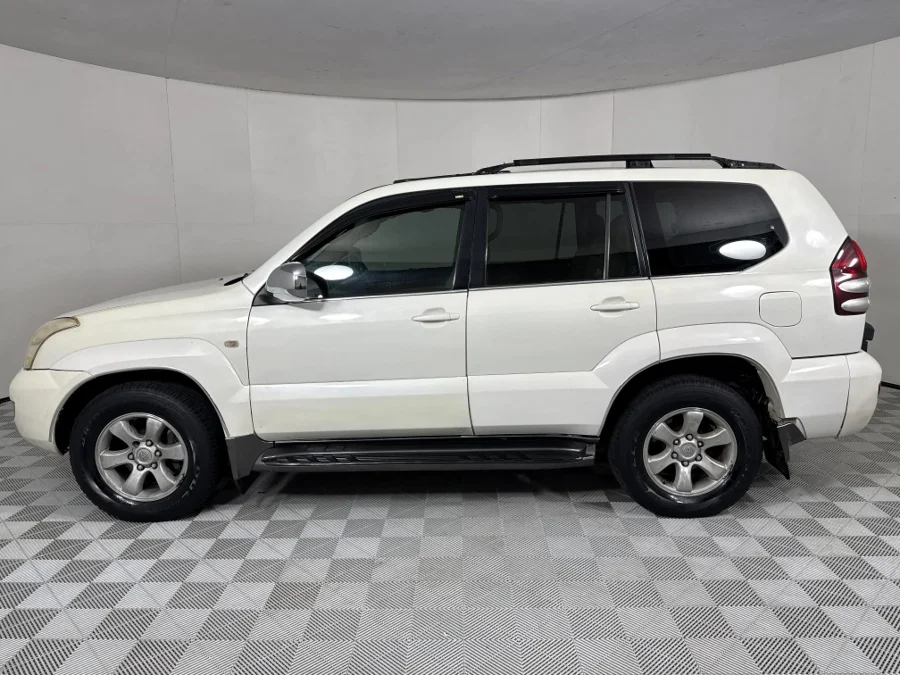 Used 2005 Toyota Land Cruiser Prado 4.0 VX - WeBuyCars Gqeberha Used 2005 Toyota Land Cruiser Prado 4.0 VX - WeBuyCars Gqeberha