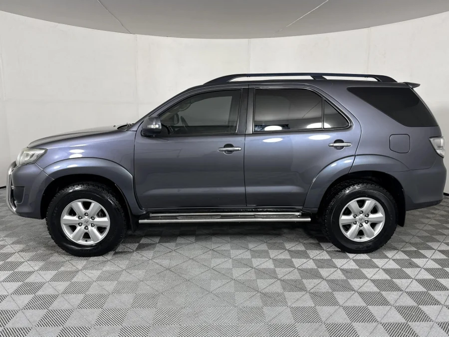Used 2012 Toyota Fortuner 4.0 V6 Heritage Edition - WeBuyCars The Dome