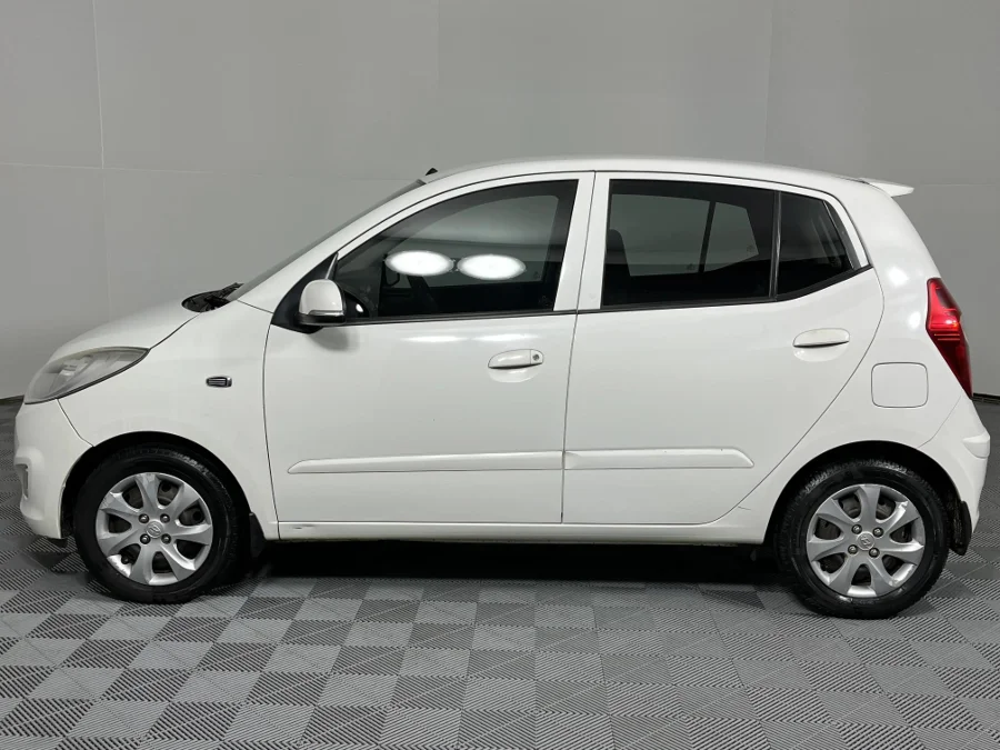 Used 2016 Hyundai i10 1.1 Motion auto - WeBuyCars Montana