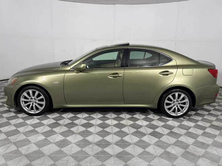 Used 2009 Lexus IS 250 S - WeBuyCars Lansdowne