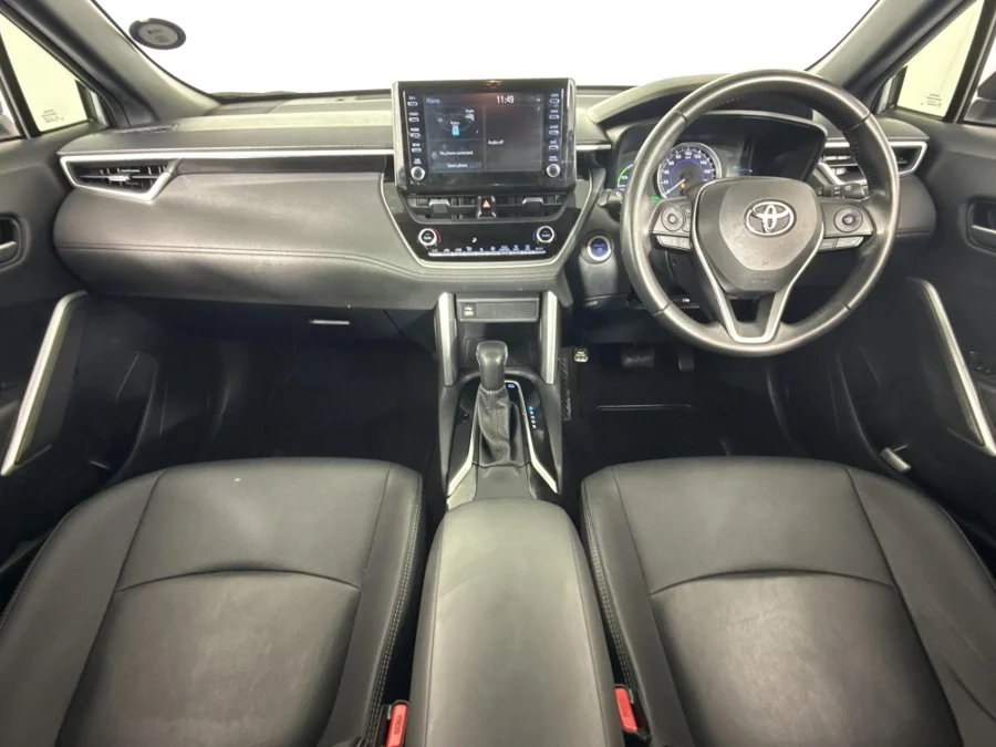 Used 2022 Toyota Corolla Cross 1.8 Hybrid XS - WeBuyCars The Dome