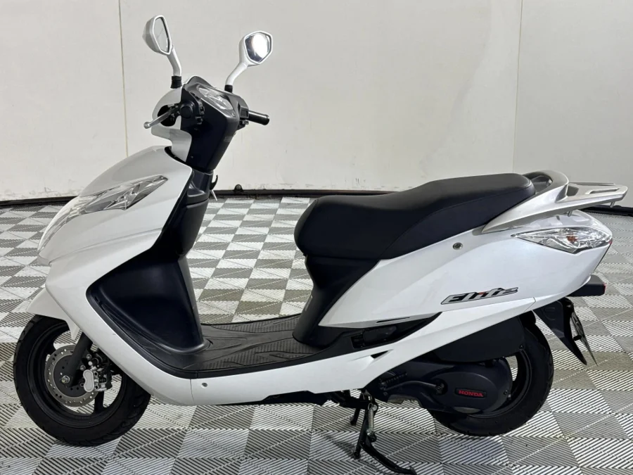 Preloaded Image 12