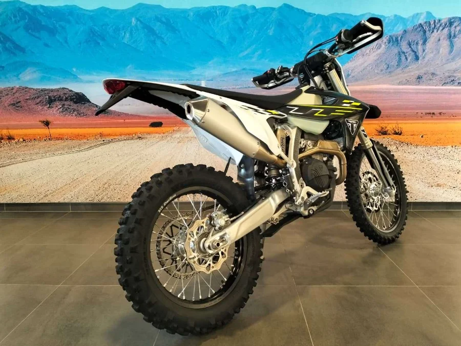 Triumph TF 250-E - Triumph Centurion