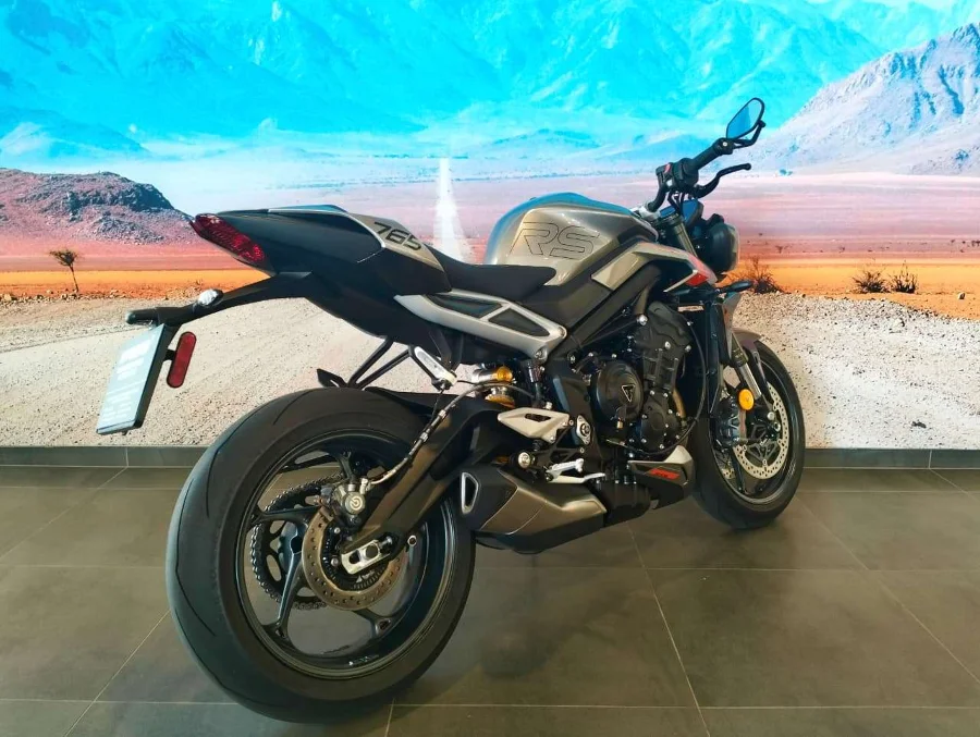 Triumph Street Triple 765 RS - Triumph Centurion Triumph Street Triple 765 RS - Triumph Centurion