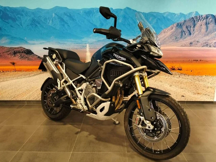 Triumph Tiger 1200 Rally Explorer - Triumph Centurion Triumph Tiger 1200 Rally Explorer - Triumph Centurion