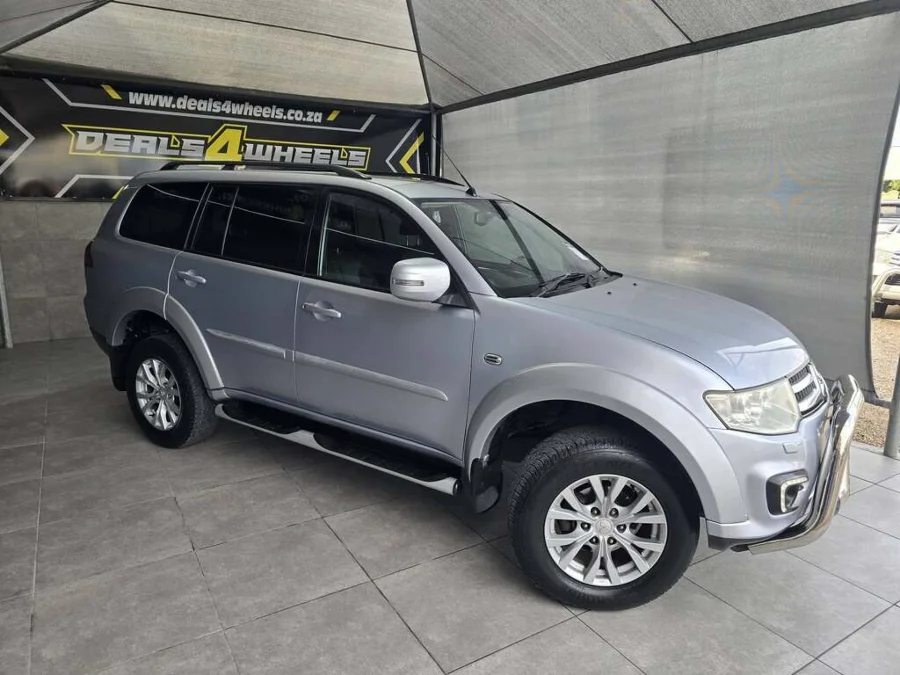 Used 2016 Mitsubishi Pajero Sport 2.5DI-D auto - Deals 4 Wheels