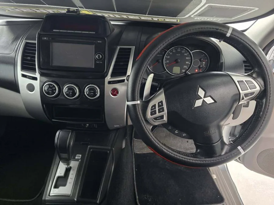 Used 2016 Mitsubishi Pajero Sport 2.5DI-D auto - Deals 4 Wheels
