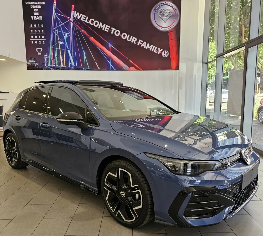 New 2026 Volkswagen Golf 1.4TSI R-Line Plus - VW Braamfontein New New 2026 Volkswagen Golf 1.4TSI R-Line Plus - VW Braamfontein New