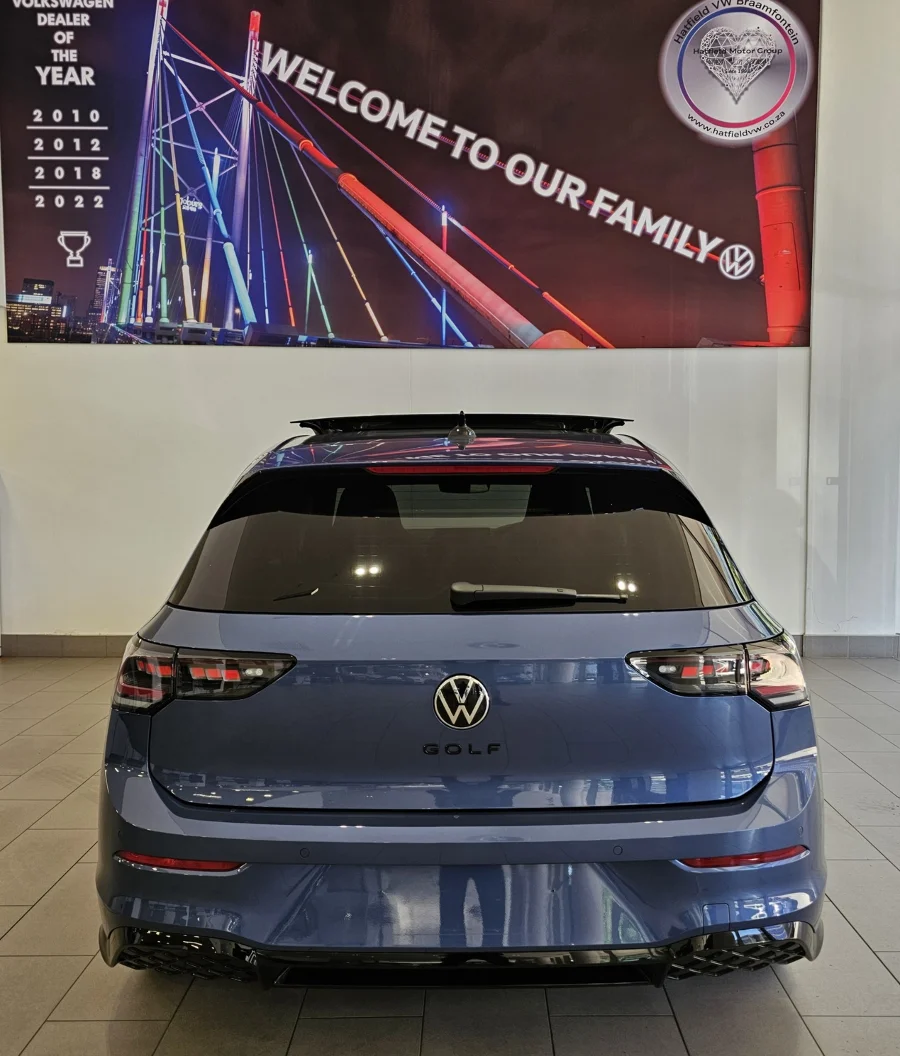 New 2026 Volkswagen Golf 1.4TSI R-Line Plus - VW Braamfontein New New 2026 Volkswagen Golf 1.4TSI R-Line Plus - VW Braamfontein New