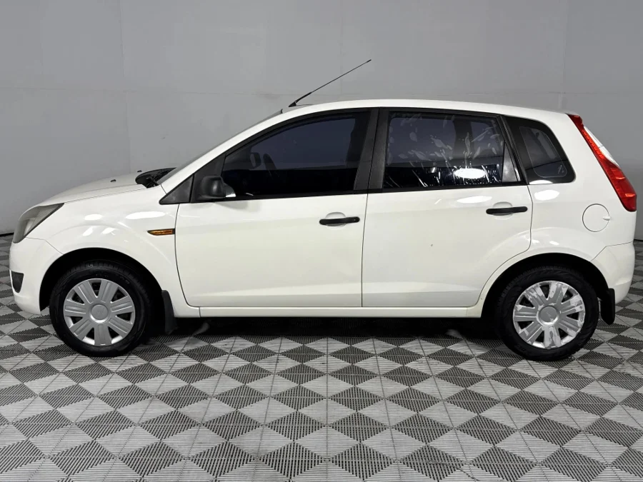 Used 2011 Ford Figo 1.4 Ambiente - WeBuyCars Richmond Used 2011 Ford Figo 1.4 Ambiente - WeBuyCars Richmond