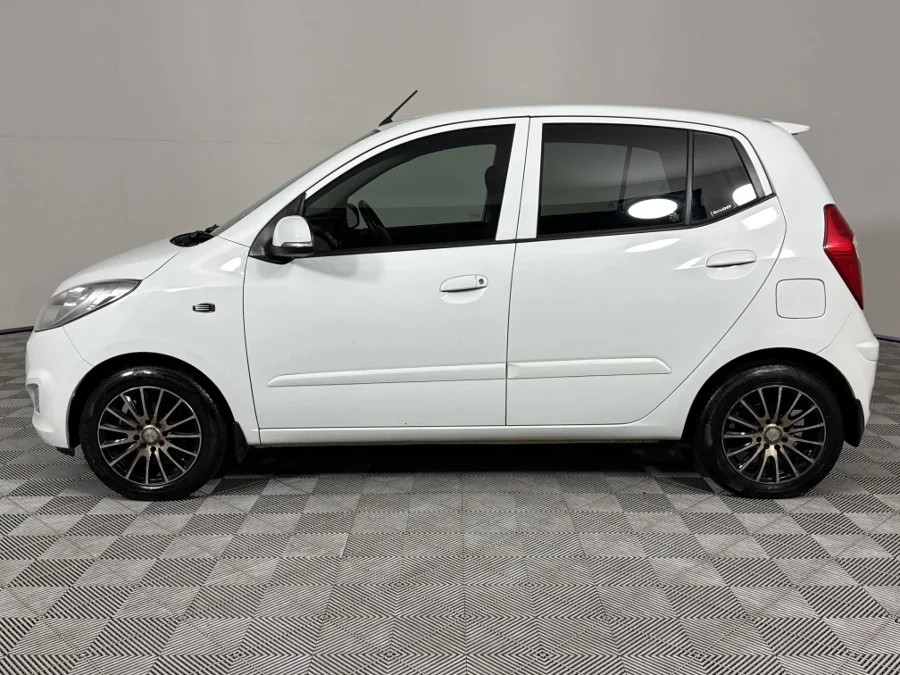 Used 2013 Hyundai i10 1.1 Motion - WeBuyCars Vereeniging Used 2013 Hyundai i10 1.1 Motion - WeBuyCars Vereeniging