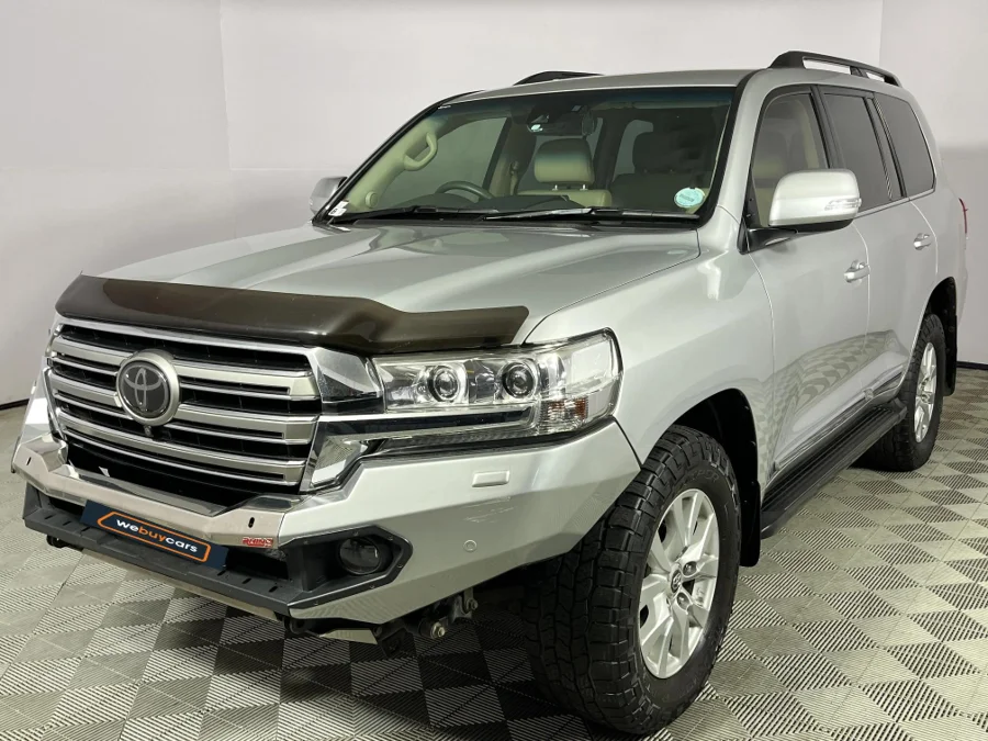 Used 2018 Toyota Land Cruiser 200 4.5D-4D V8 VX-R - WeBuyCars JHB South Used 2018 Toyota Land Cruiser 200 4.5D-4D V8 VX-R - WeBuyCars JHB South