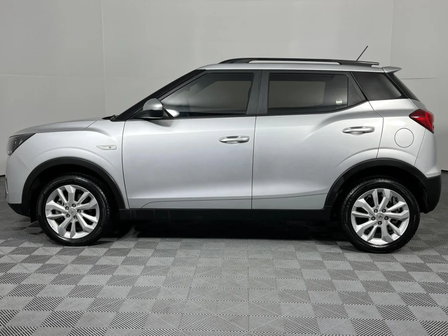 Used 2022 Mahindra XUV300 1.5TD W6 - WeBuyCars Montana Used 2022 Mahindra XUV300 1.5TD W6 - WeBuyCars Montana