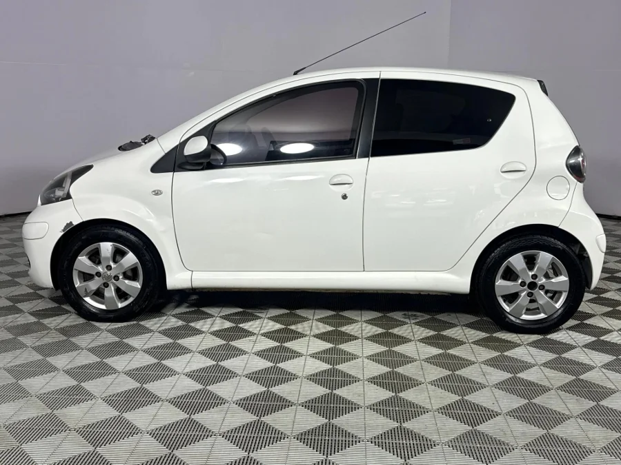 Used 2012 Toyota Aygo 1.0 Wild - WeBuyCars Durban Used 2012 Toyota Aygo 1.0 Wild - WeBuyCars Durban