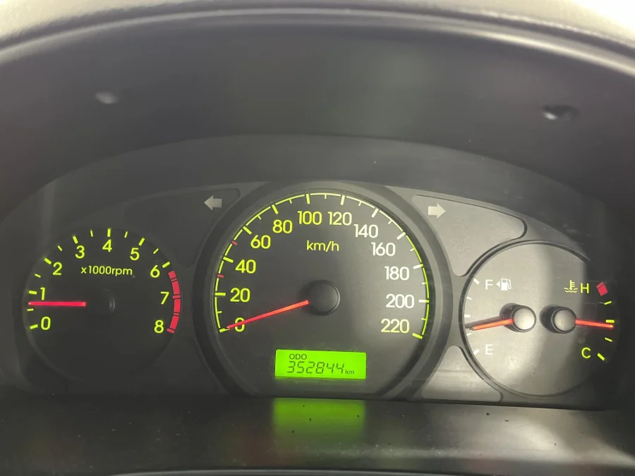 Used 2011 Hyundai H-1 2.4 panel van GL - WeBuyCars The Dome
