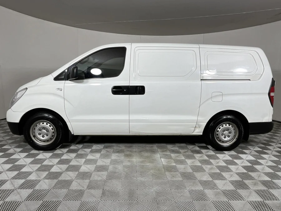 Used 2011 Hyundai H-1 2.4 panel van GL - WeBuyCars The Dome