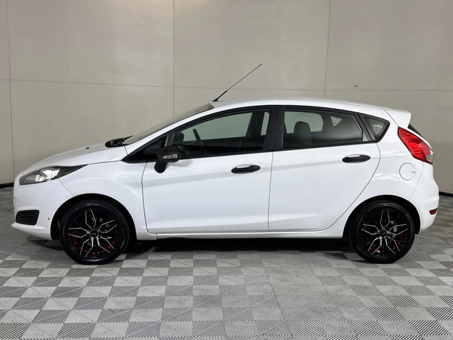 Used 2016 Ford Fiesta 5-door 1.4 Ambiente - WeBuyCars Silverlakes Used 2016 Ford Fiesta 5-door 1.4 Ambiente - WeBuyCars Silverlakes