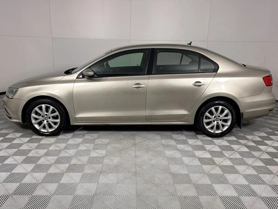 Used 2015 Volkswagen Jetta 1.4TSI Comfortline auto - WeBuycars East London Used 2015 Volkswagen Jetta 1.4TSI Comfortline auto - WeBuycars East London